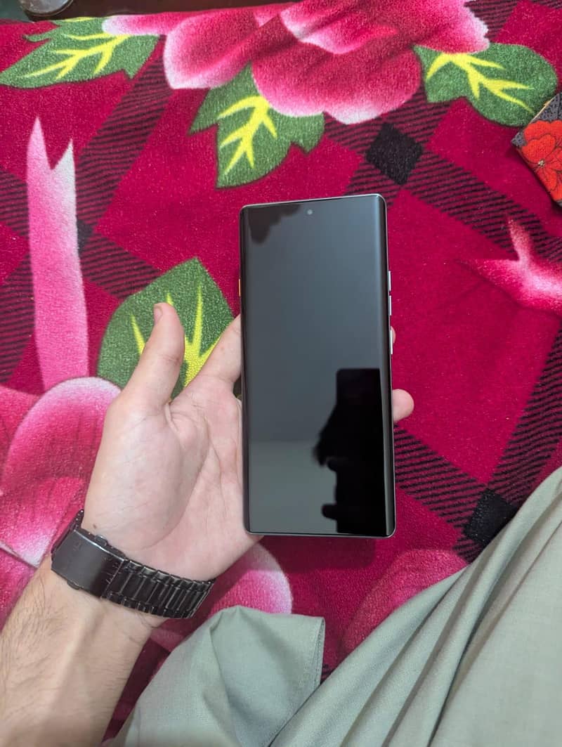 Tecno CAMON 40 Pro 5