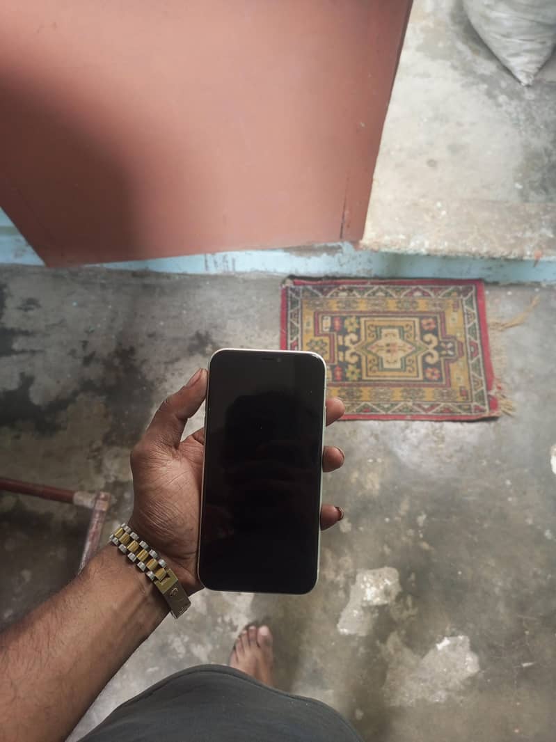 Apple iPhone 11 1