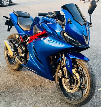 Blue Bird 200 CC Efi Heavy Bike for Sale
