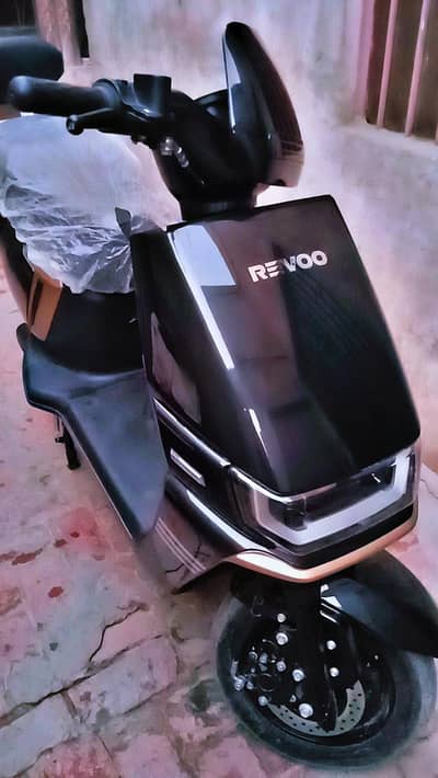 revoo a12