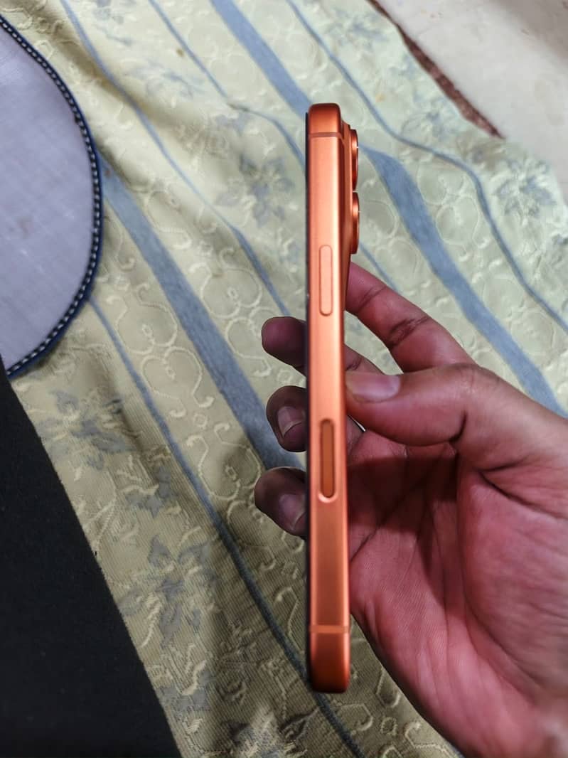 Apple iPhone 17 Pro 4
