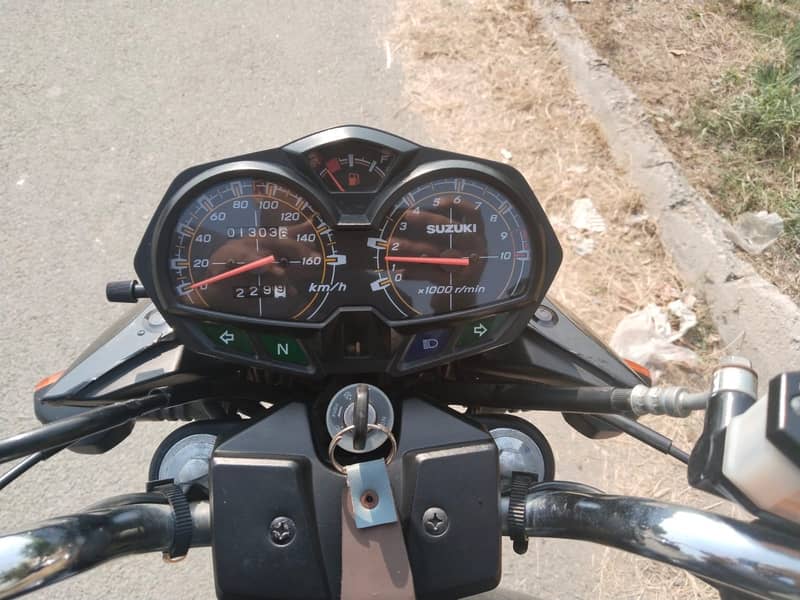 Suzuki GR 150 5