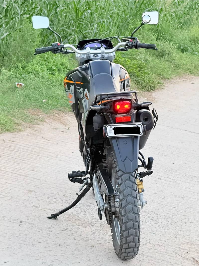 Lifan 6