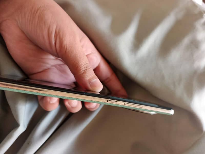 Tecno Spark 20 Pro Plus 2