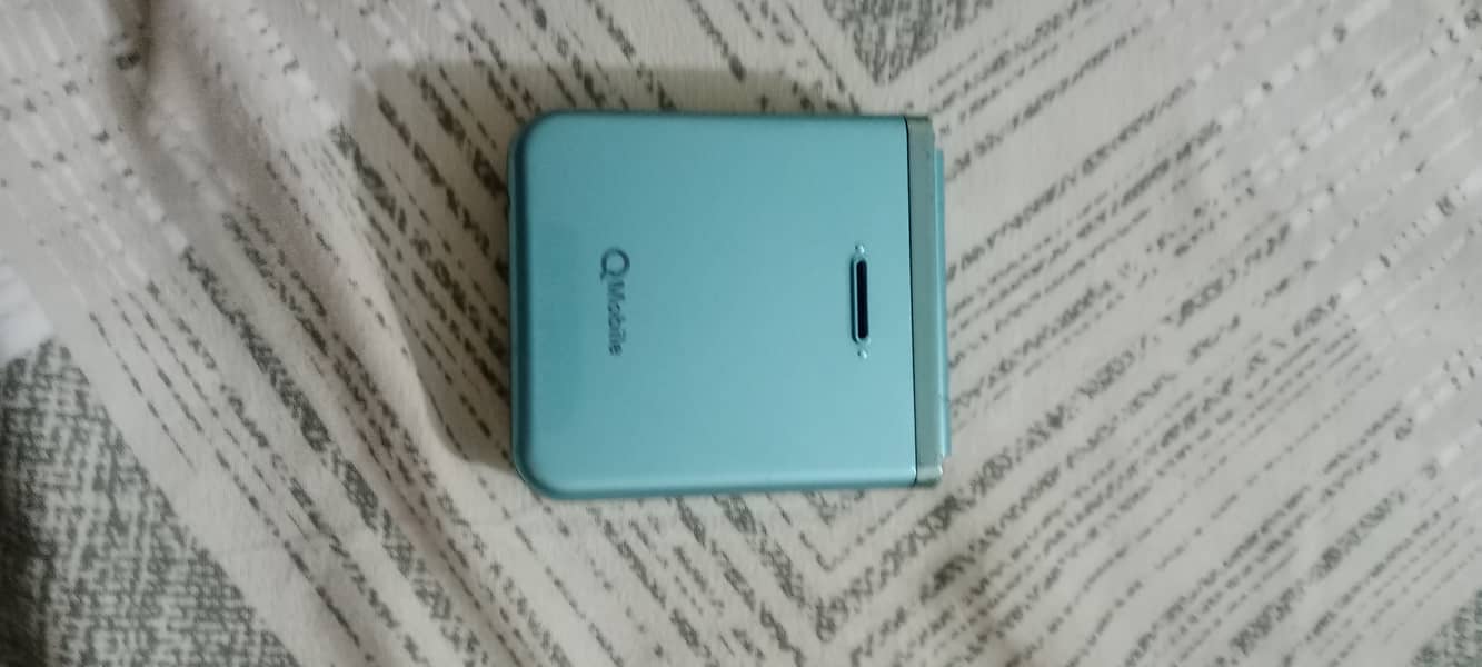 Qmobile 1