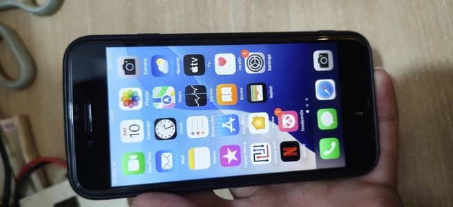 Apple iPhone SE