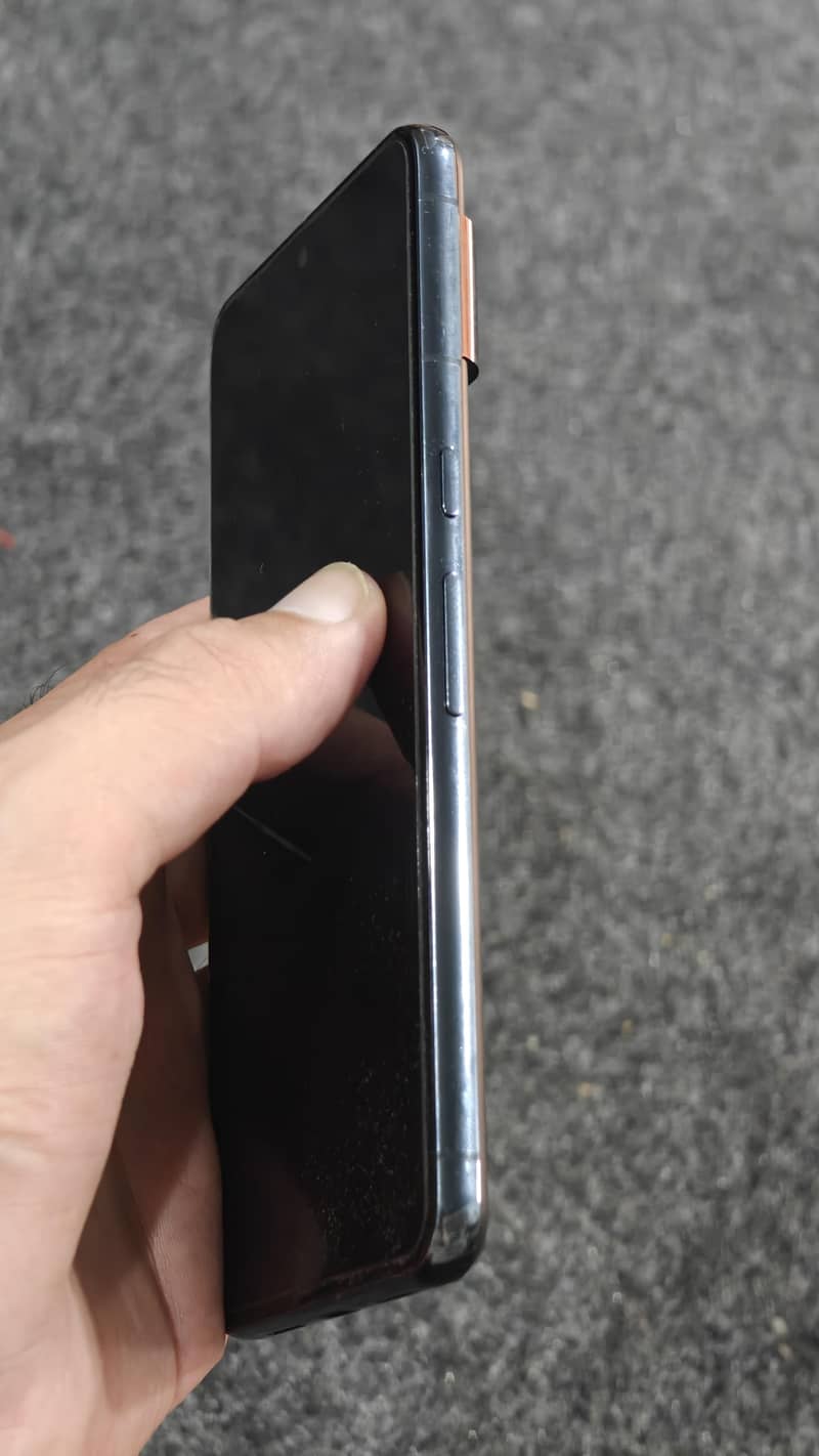 Google Pixel 8 Pro 2
