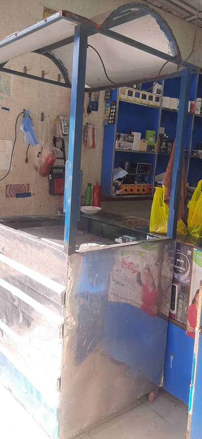 counter for sale . . . demand . . . 25000 with 2 fries chiko. . +bernal