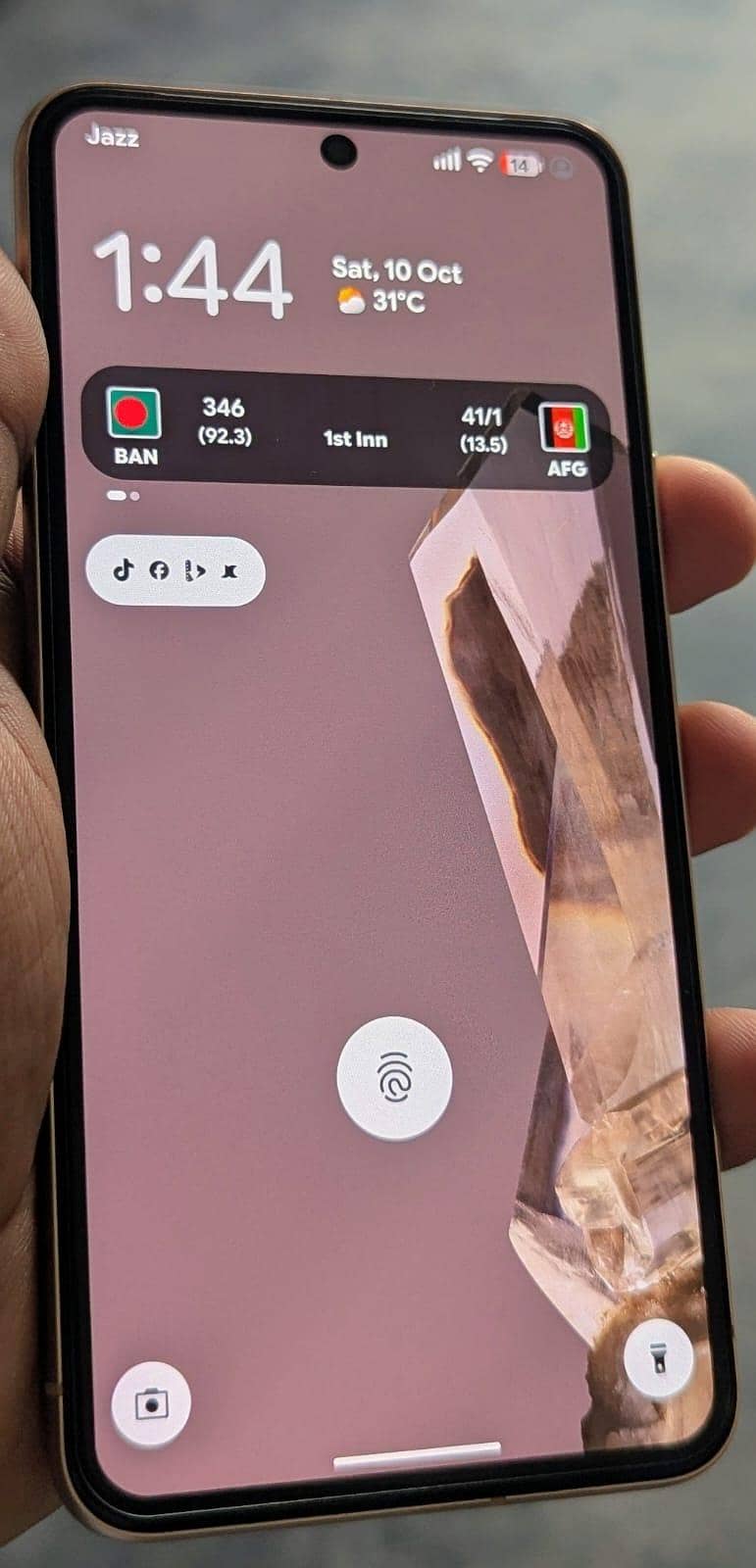 Google Pixel 8 3