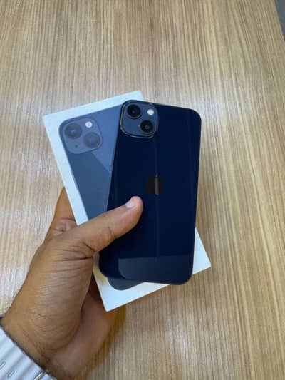 Apple iPhone 13 midnight color Box available