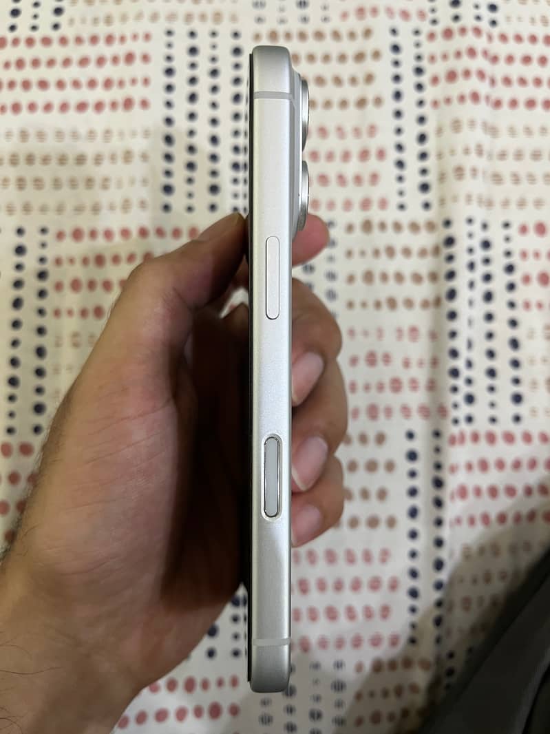 Apple iPhone 17 Pro 1