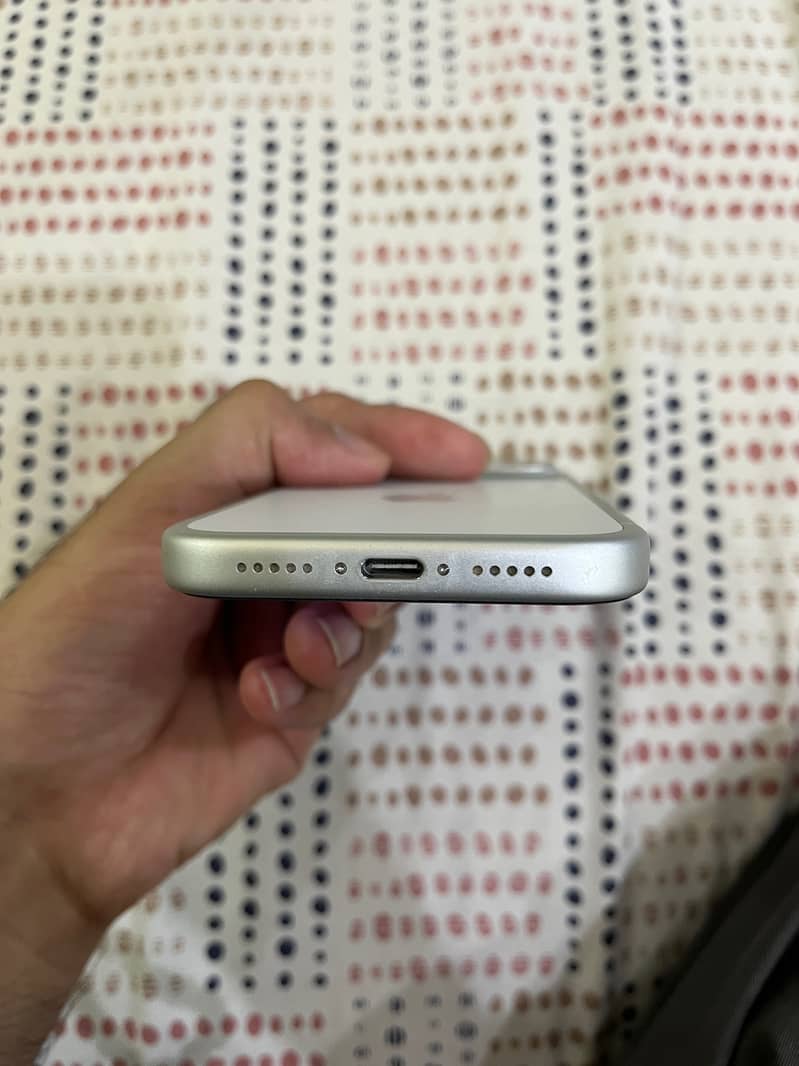 Apple iPhone 17 Pro 4