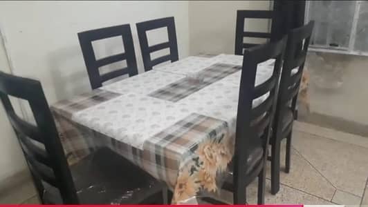 Dining Table with 6 chairs