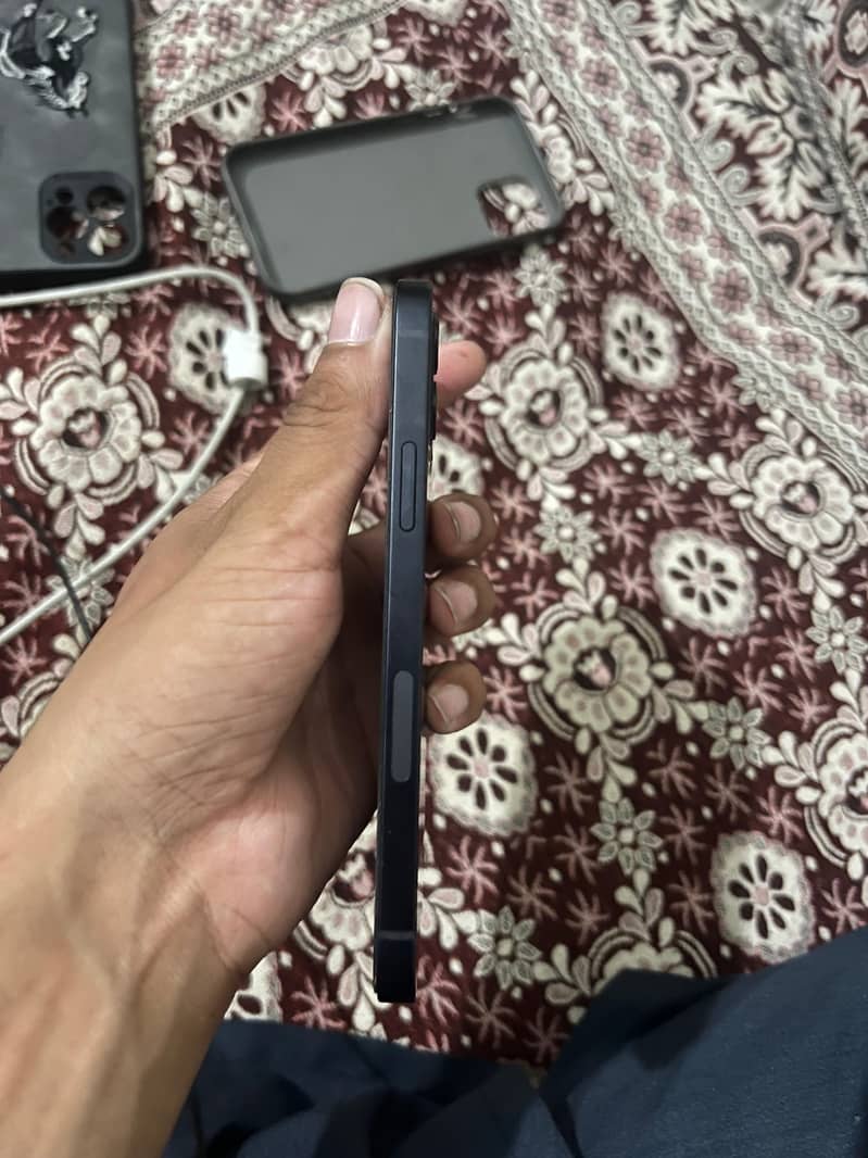 Apple iPhone 12 2