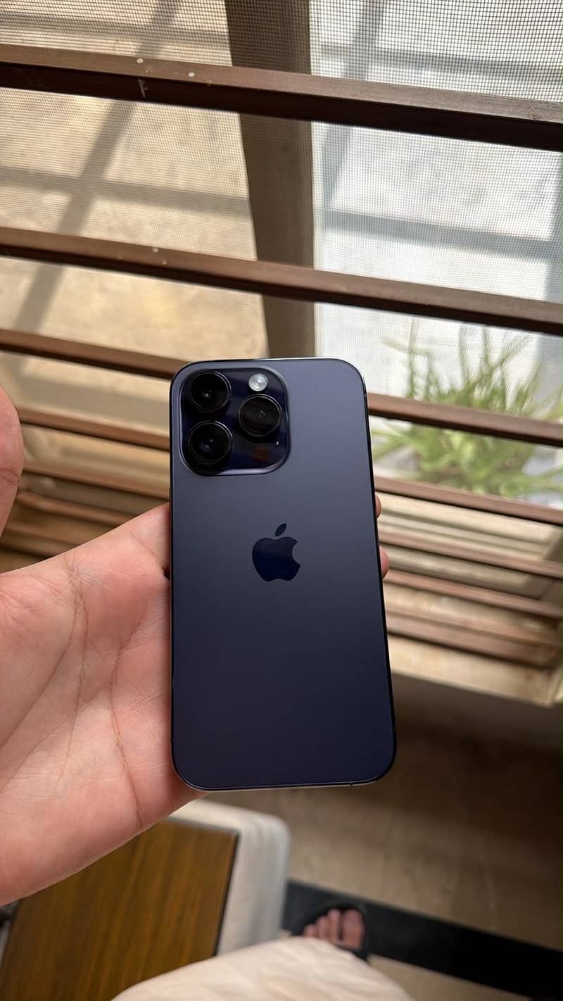Apple iPhone 14 Pro 2
