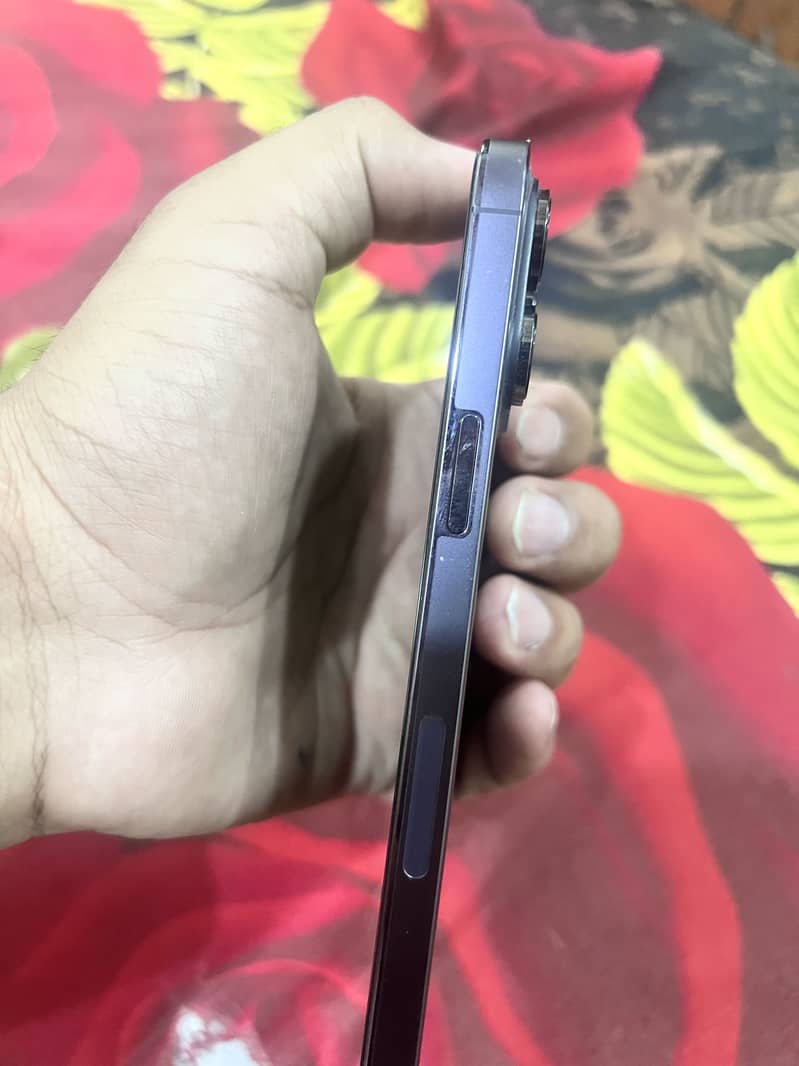 Apple iPhone 14 Pro Max 3