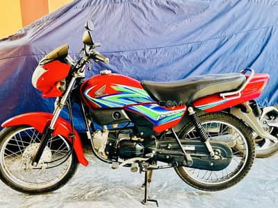 Honda Pridor | Model 2021 | 9000 KM Use | Only Call Urgent Sale | Bike