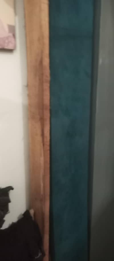 Welwet Bed And site Table