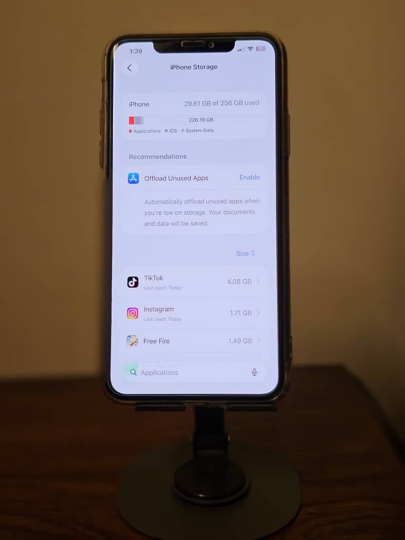 Apple iPhone 11 Pro Max 4