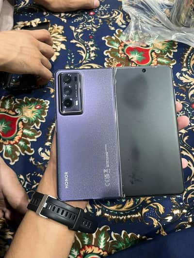Honor Magic V2 16GB/512GB Foldable - Snapdragon 8 Gen 2 - 10/10
