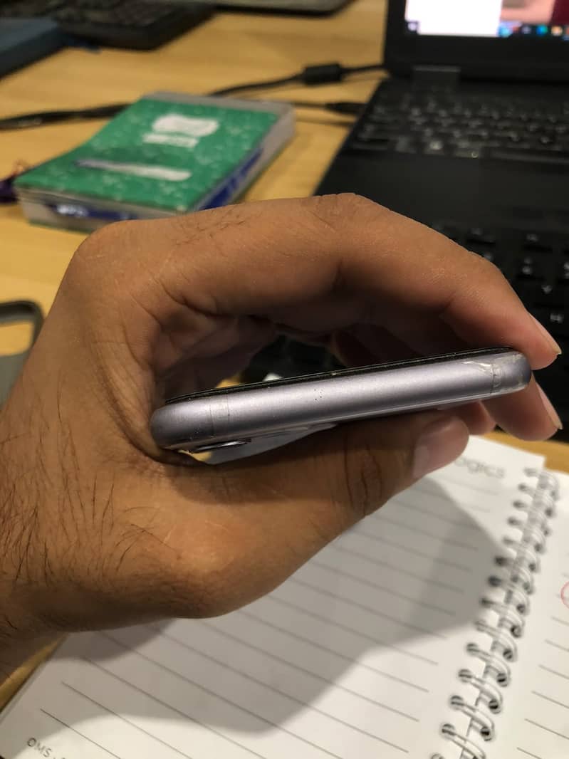Apple iPhone 11 2