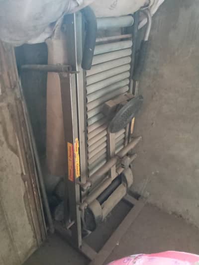 waking track Masheen for sale good condition roller track