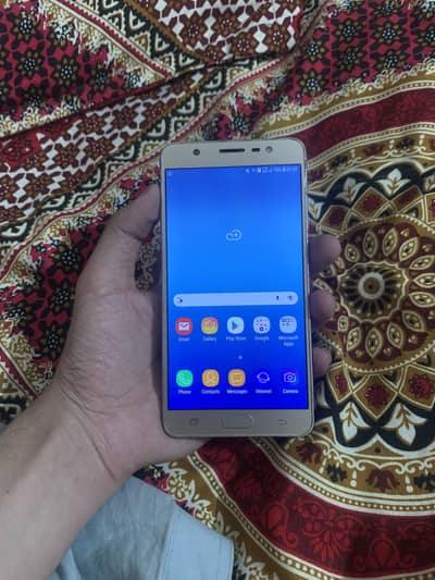 One Plus 7 Pro