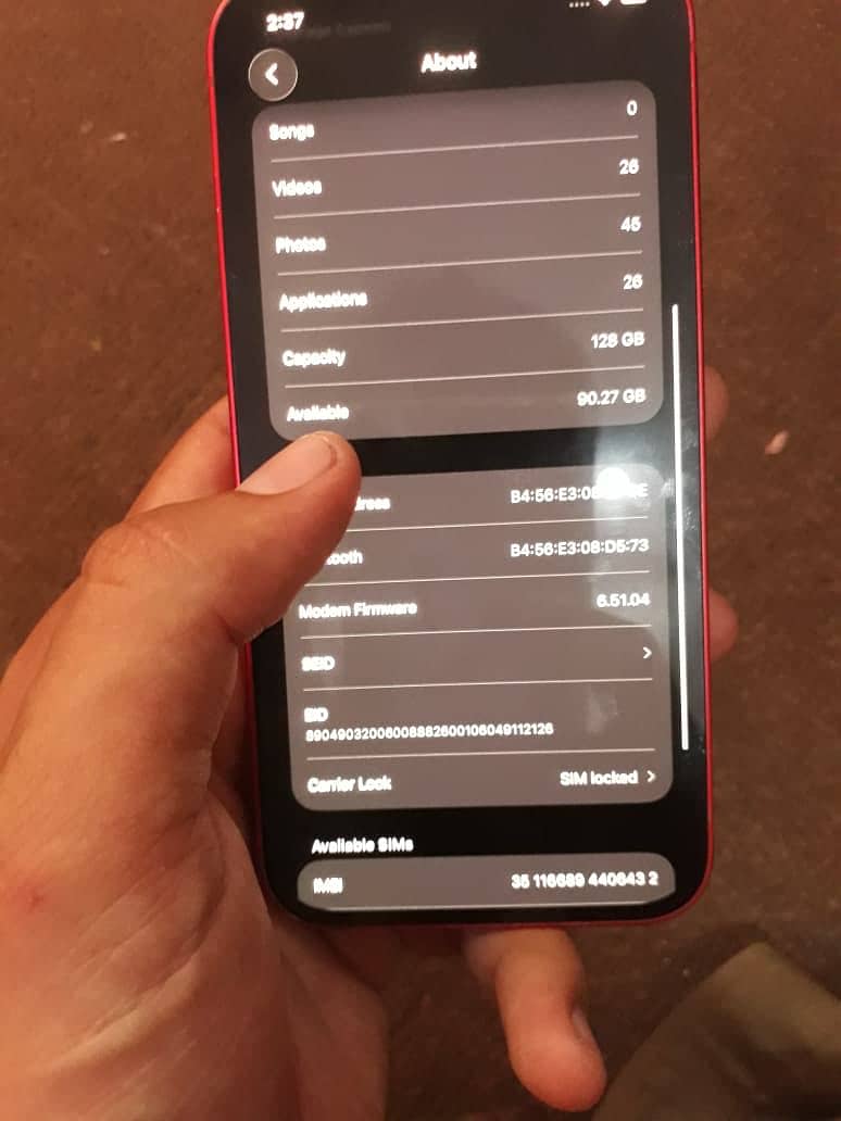 Apple iPhone 12 4