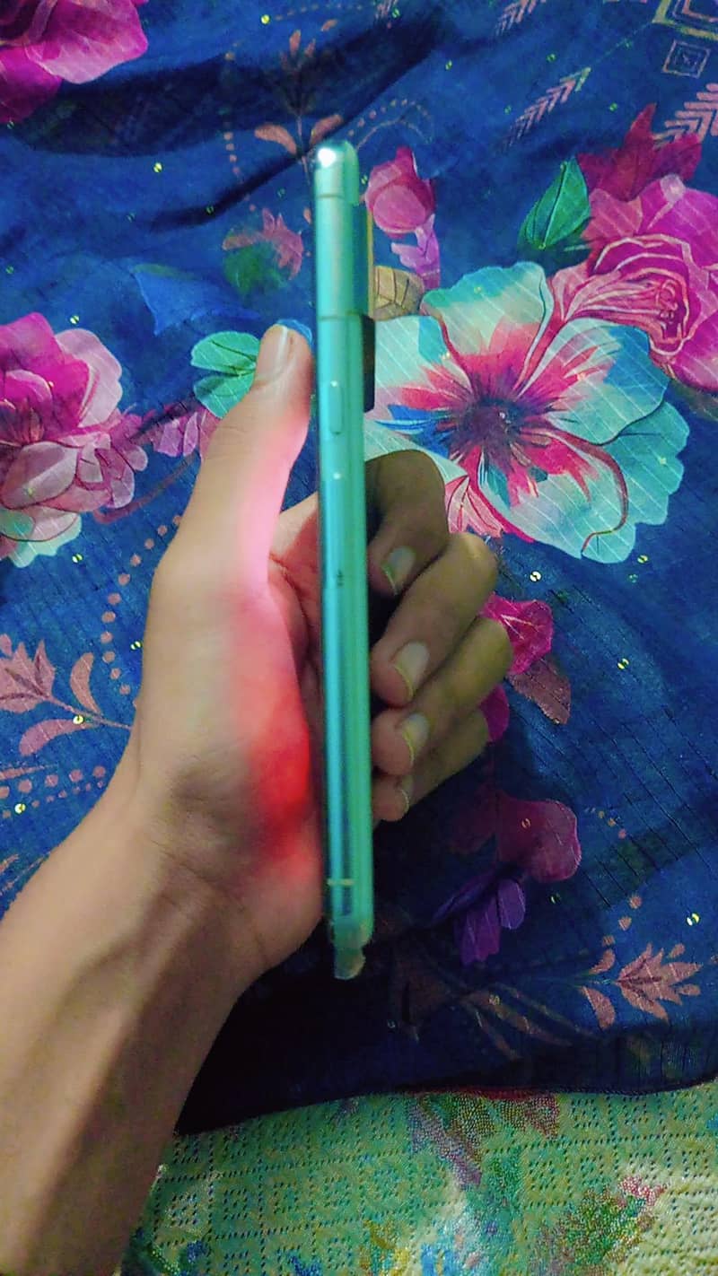 Google Pixel 8 Pro 2