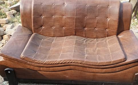 7 seater leather sofa&6 seateDining table are up for sale