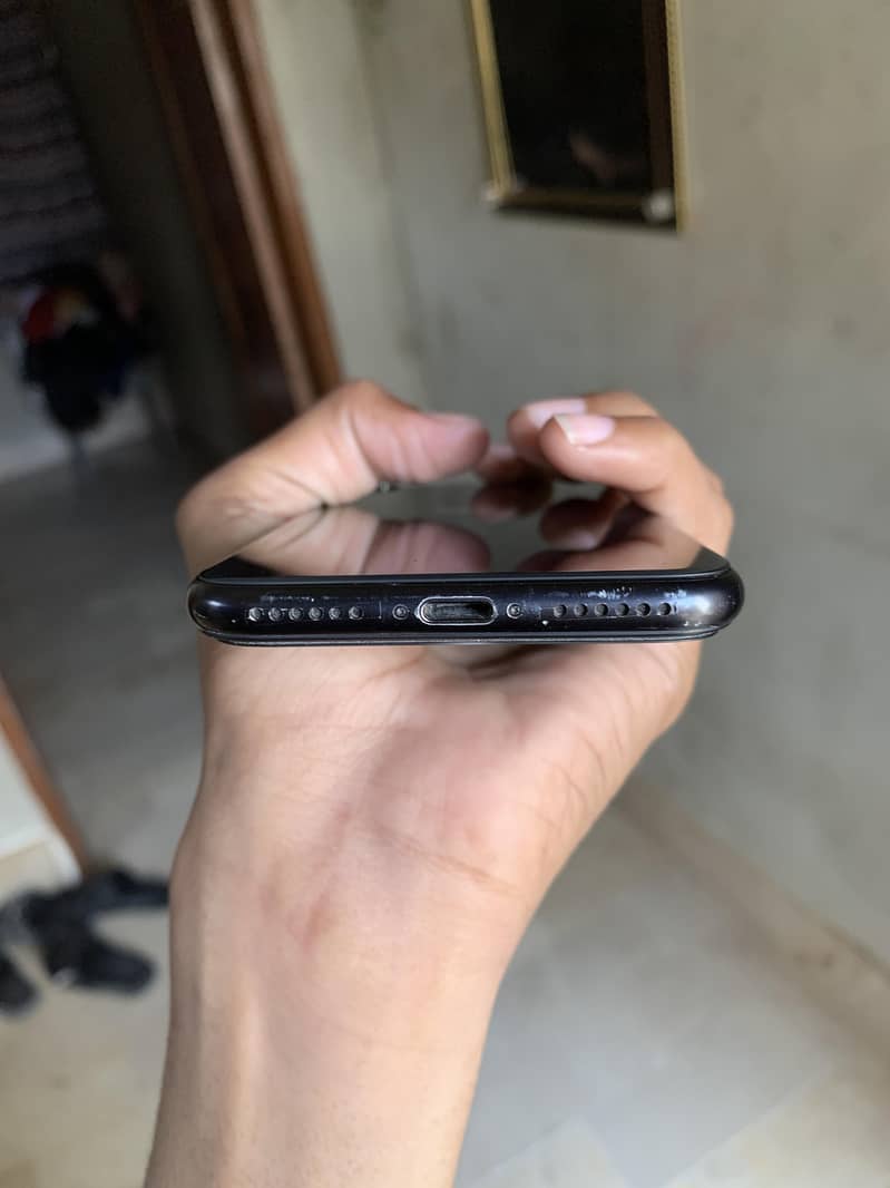 IPHONE SE 2020 3