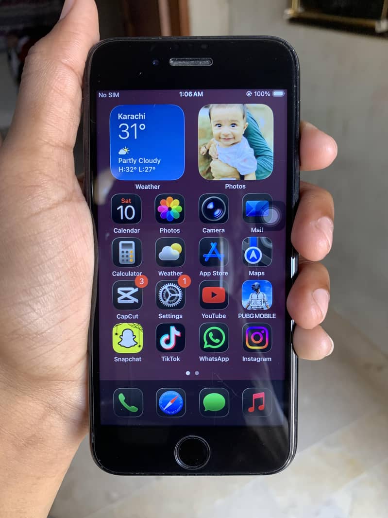 IPHONE SE 2020 6