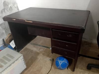 office table for work and study urgent sale contact 03022031736