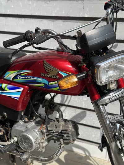HONDA CD70 RED 2023 TOTAL GENUINE