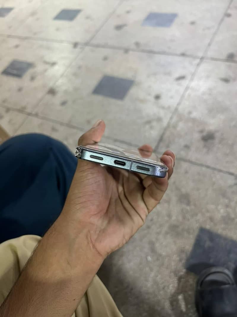 Google Pixel 10 Pro 4