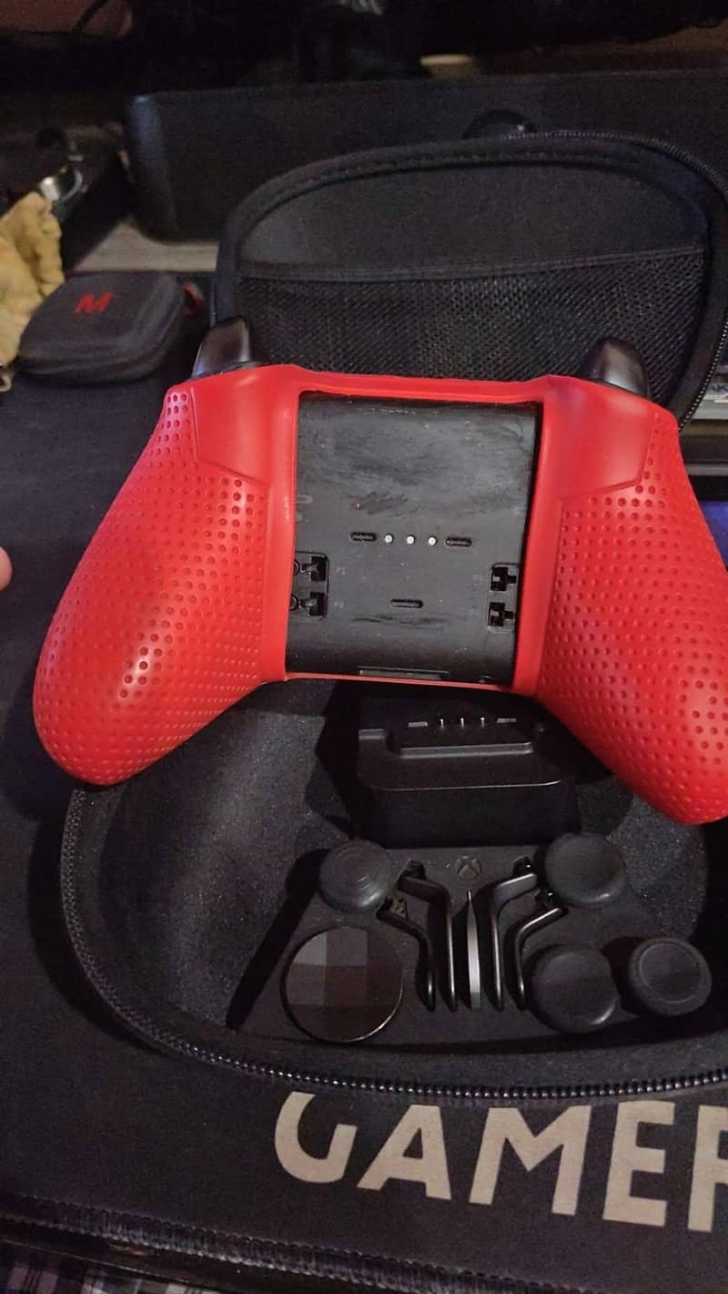 Xbox Elite Series 2 Controller 2