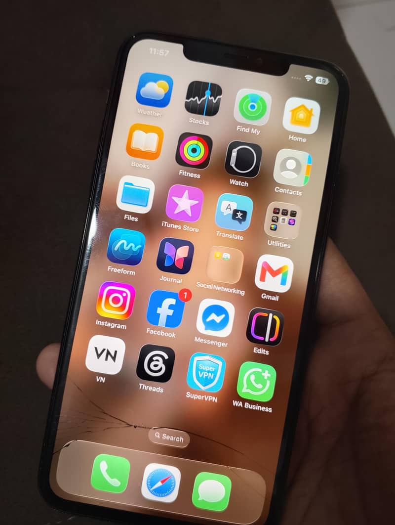 Apple iPhone 11 Pro Max 1