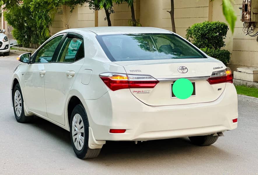 Corolla GLI 2018 Automatic. 3