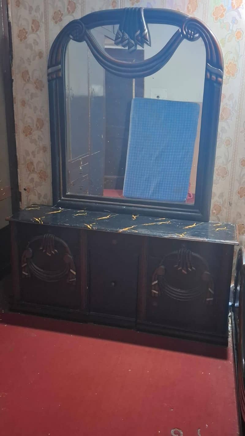 Bed, Dressing, Showcase 1