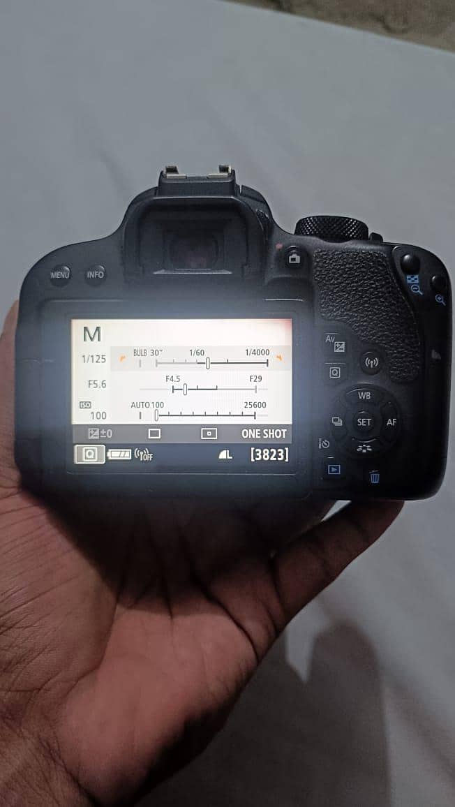 Canon 800d Camera 4