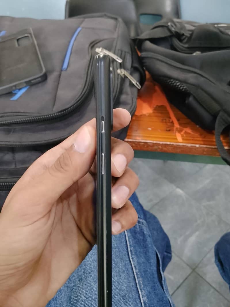 One Plus 9R 1