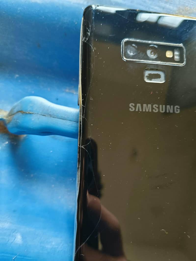 Samsung Mobile Note 9 3