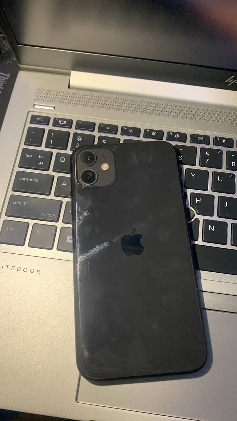 Apple iPhone 11 4