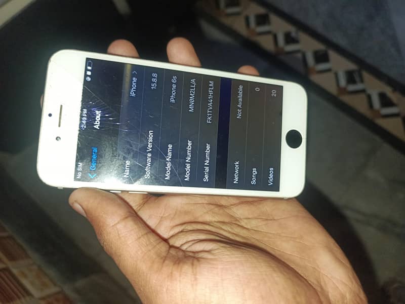 Apple iPhone 6S 2