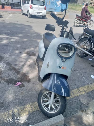 Evee Scooter