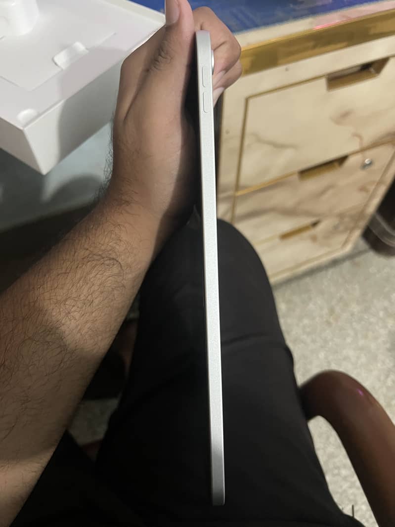 Ipad 11th Gen Open Box 4