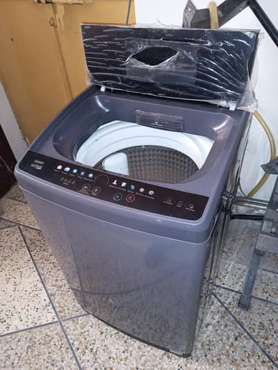 Haier HWM100-1269S6 fully automatic 10kg just 3 days used