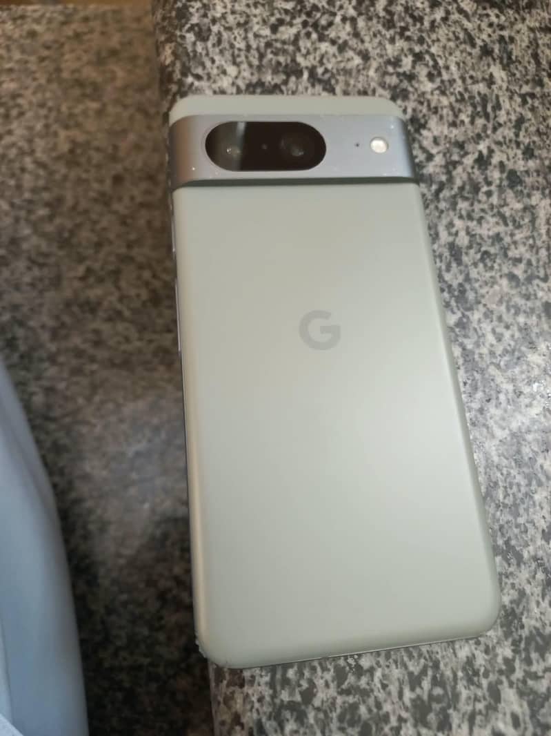 Google Pixel 8 1