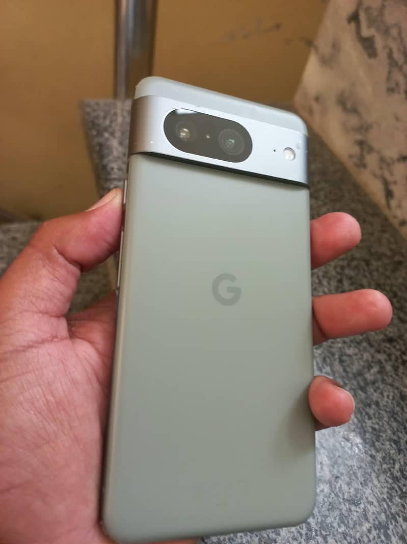 Google Pixel 8 3