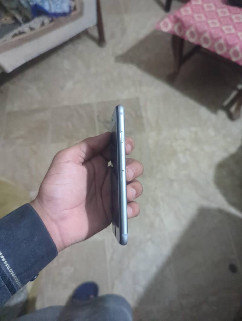 Apple iPhone 6S 2